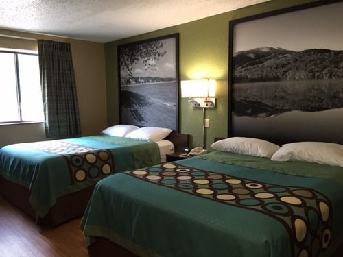 Super 8 By Wyndham Bath Hammondsport Area Motel Bagian luar foto